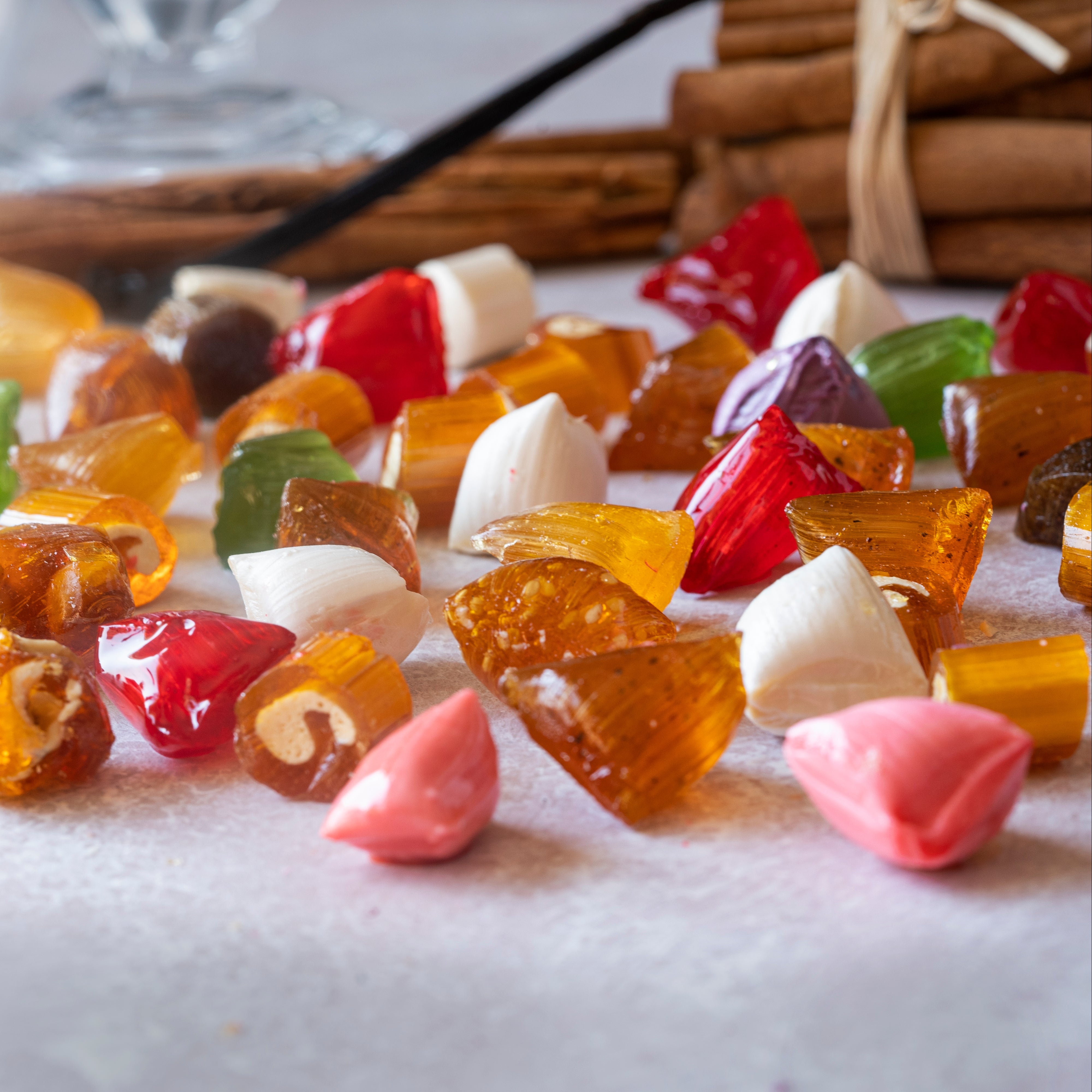 Çeşit Akide Şekeri